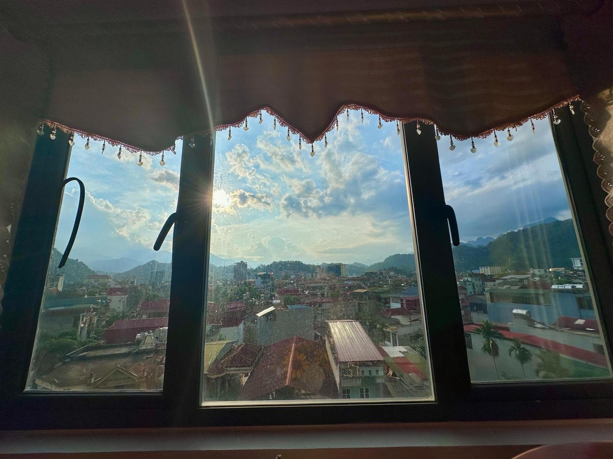 Tam Giac Mach Hotel Ha Giang Exterior foto
